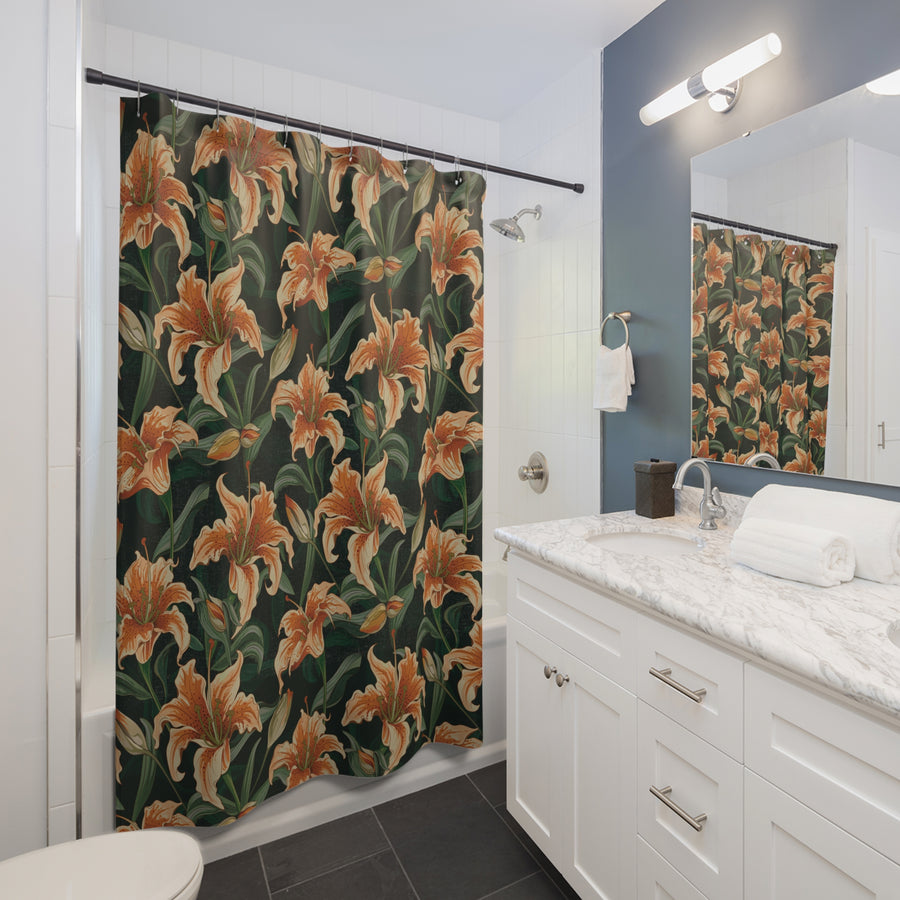 FIERCE BLOOM LEAF: Shower Curtain