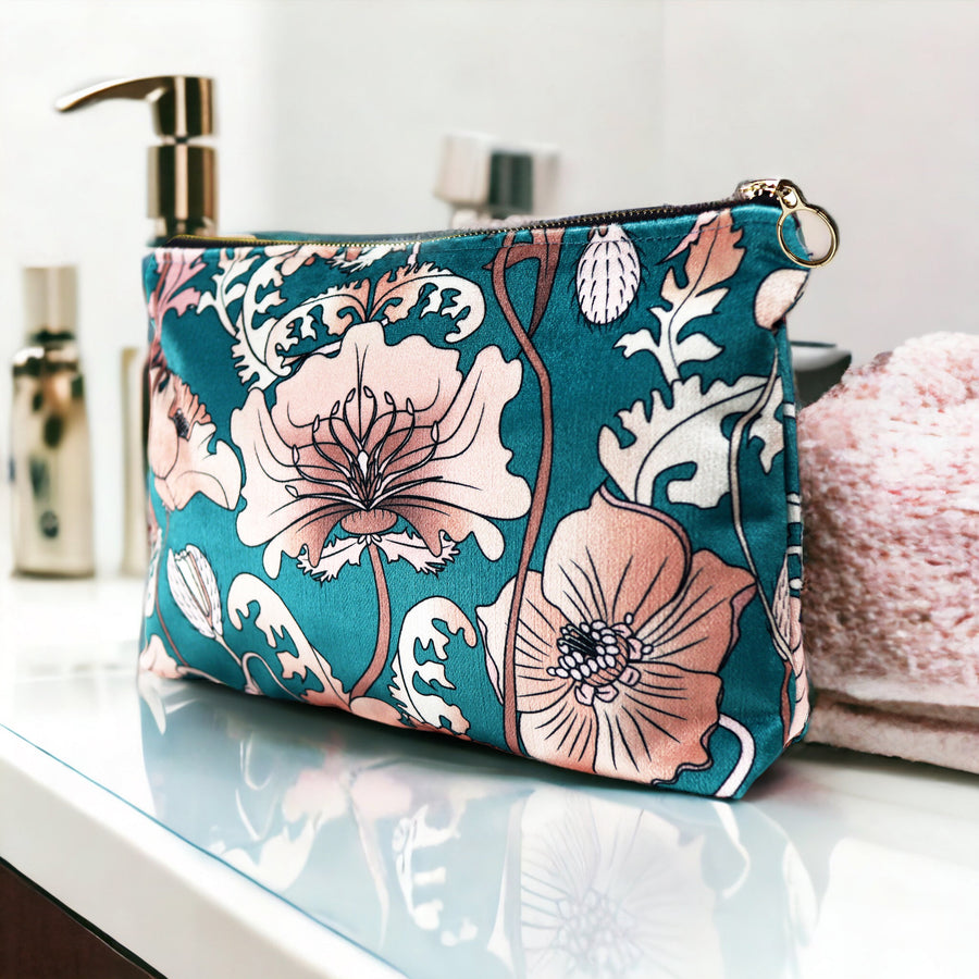 OPIUM BLUSH SPRING: Everyday Pouch