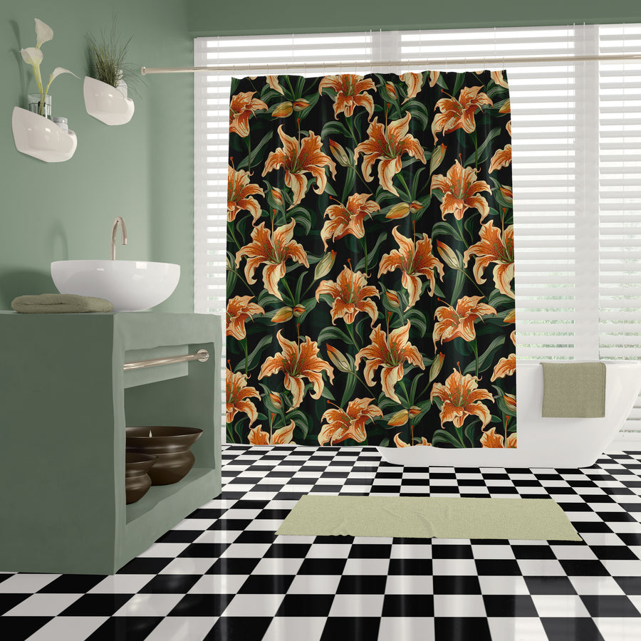 FIERCE BLOOM LEAF: Shower Curtain