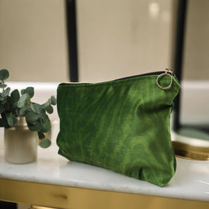 WILD WHISPERS JUNGLE: Everyday Pouch